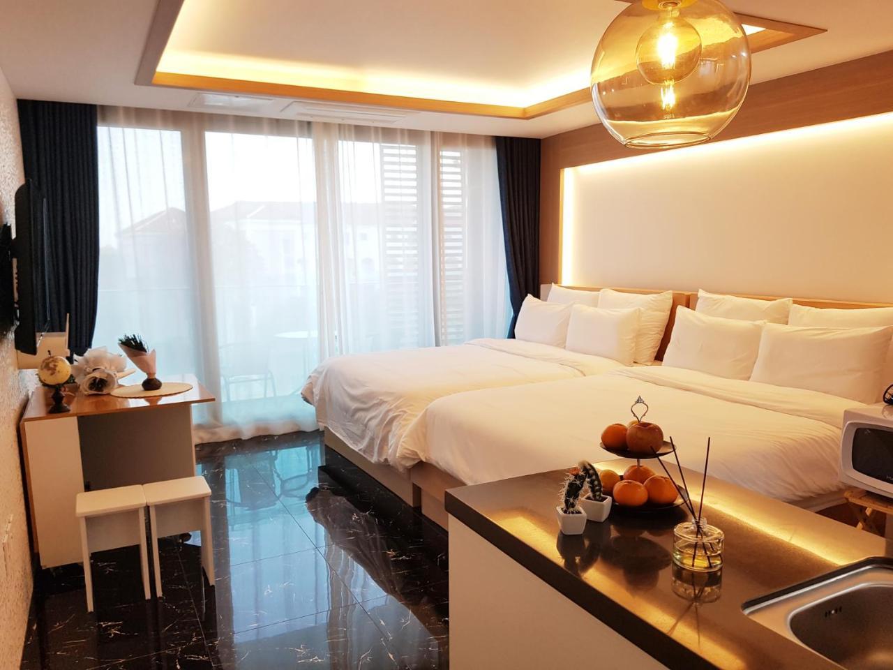Lasania Resort Seogwipo Extérieur photo